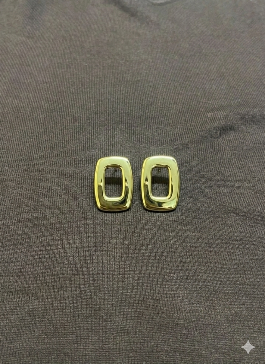 Golden Frame Earring