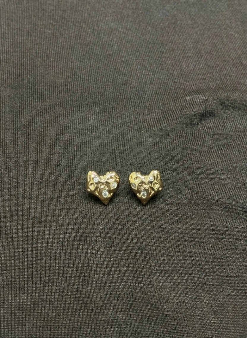 Dainty Heart Stud Earring