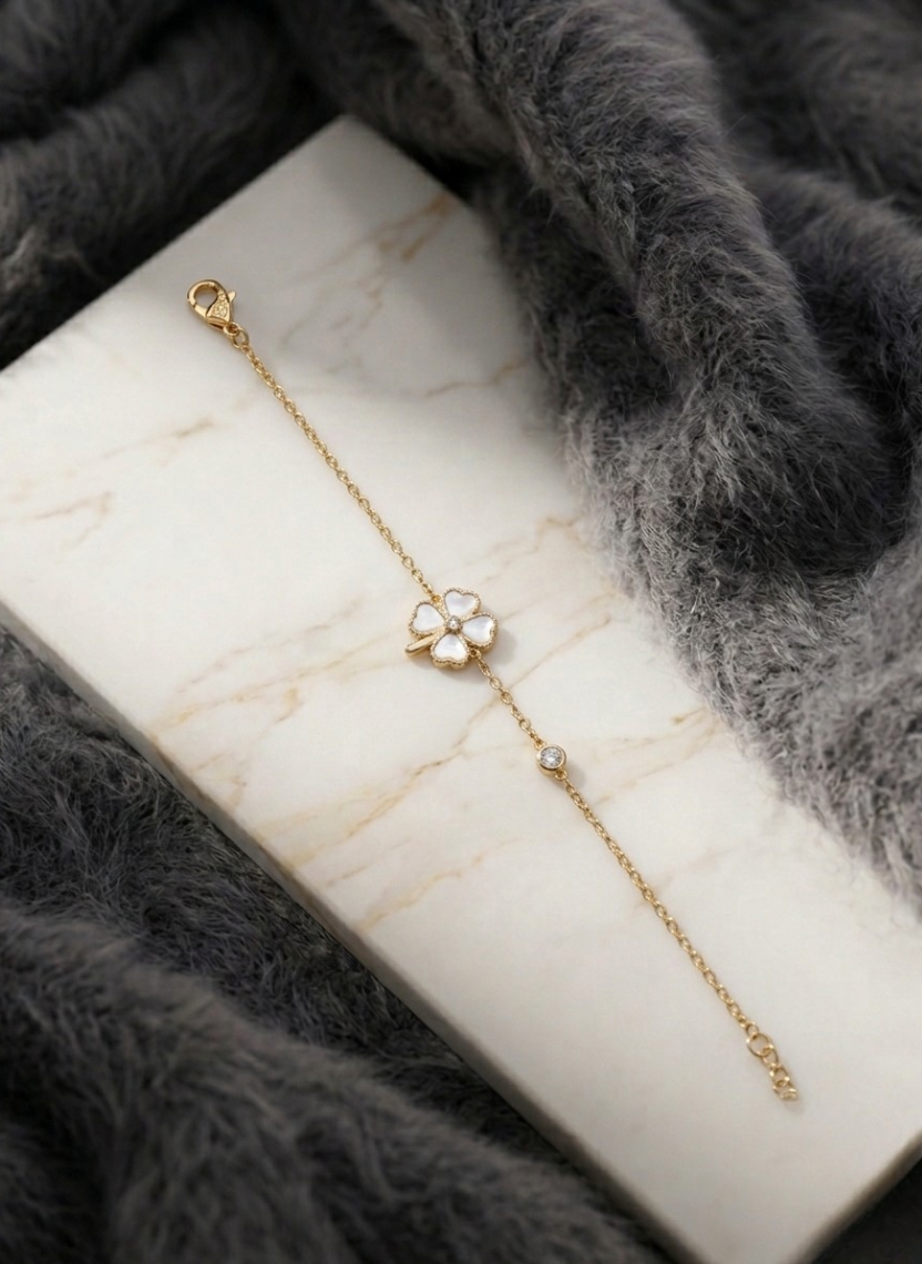 Gold Lucky Clover Bracelet