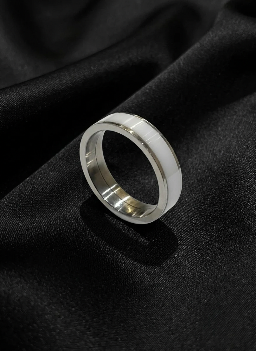 White Edge Ring Men’s Ring