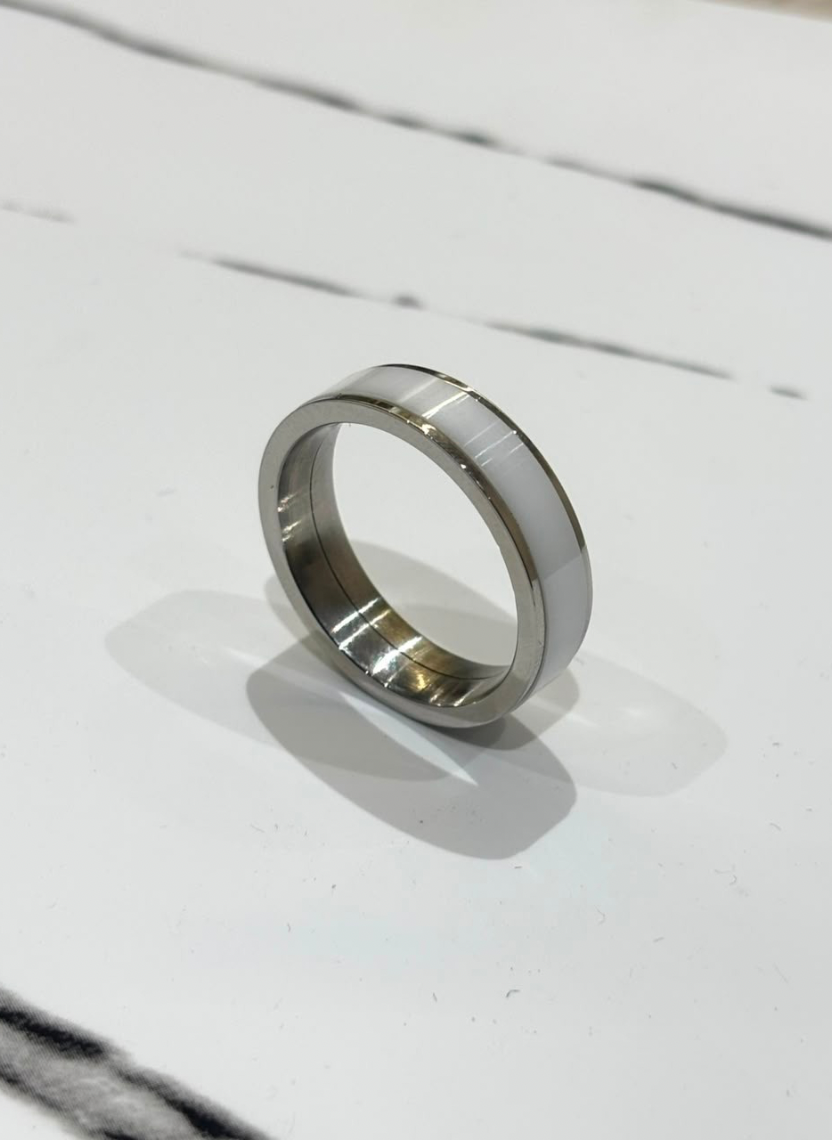 White Edge Ring Men’s Ring