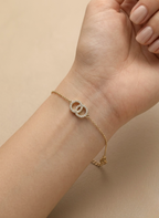 Gold Interlocking Circle Bracelet