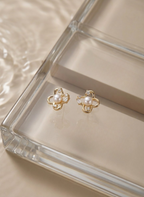 Daisy Pearl Stud Earrings