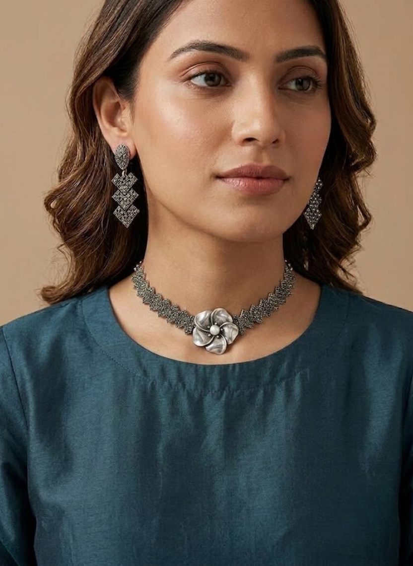 Silver Floral Choker Set