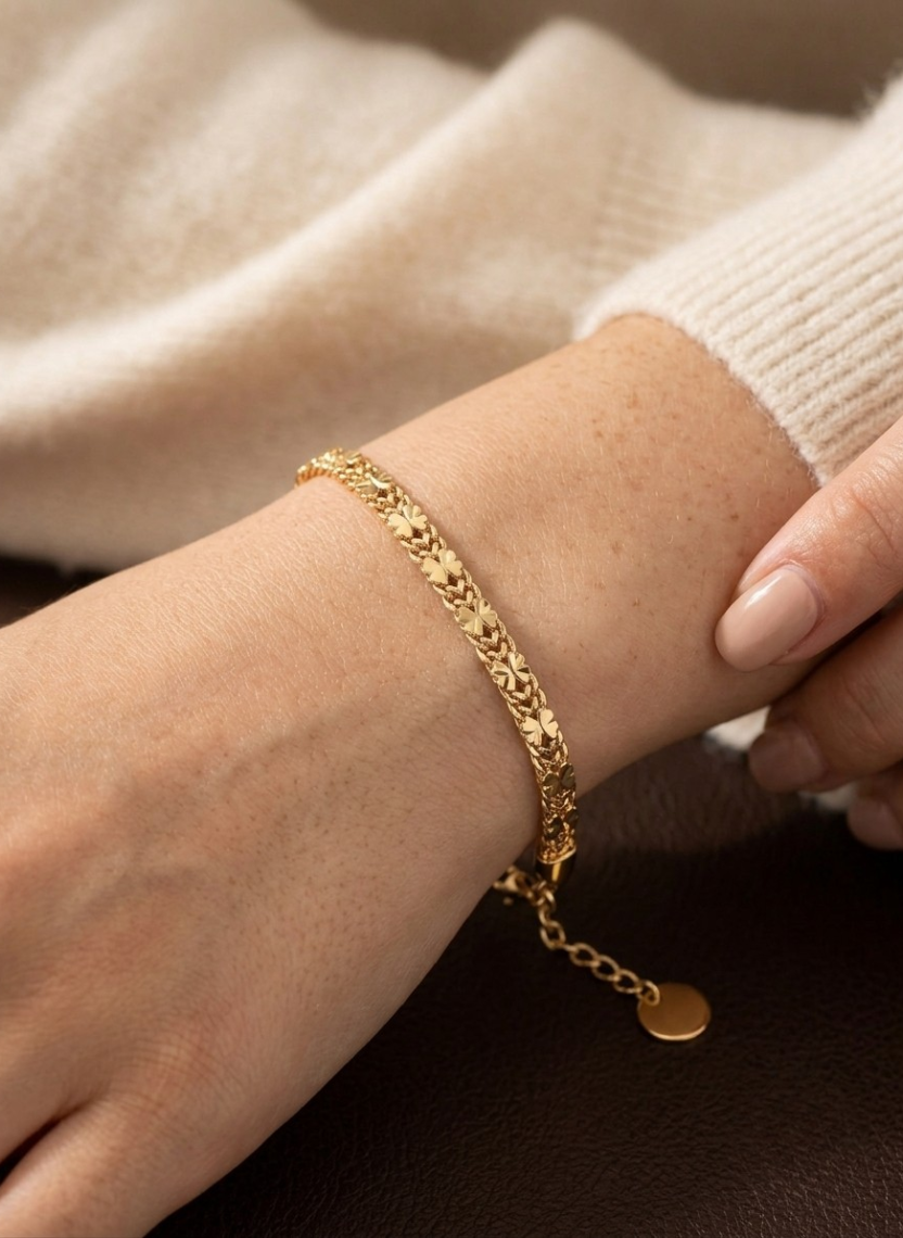 Gold Clover Chain Bracelet