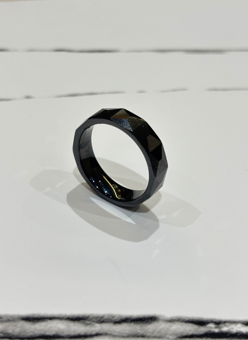 Shadow Cut Ring Men’s Ring