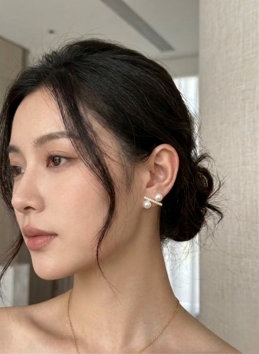 Pearl Shine Stud Earrings
