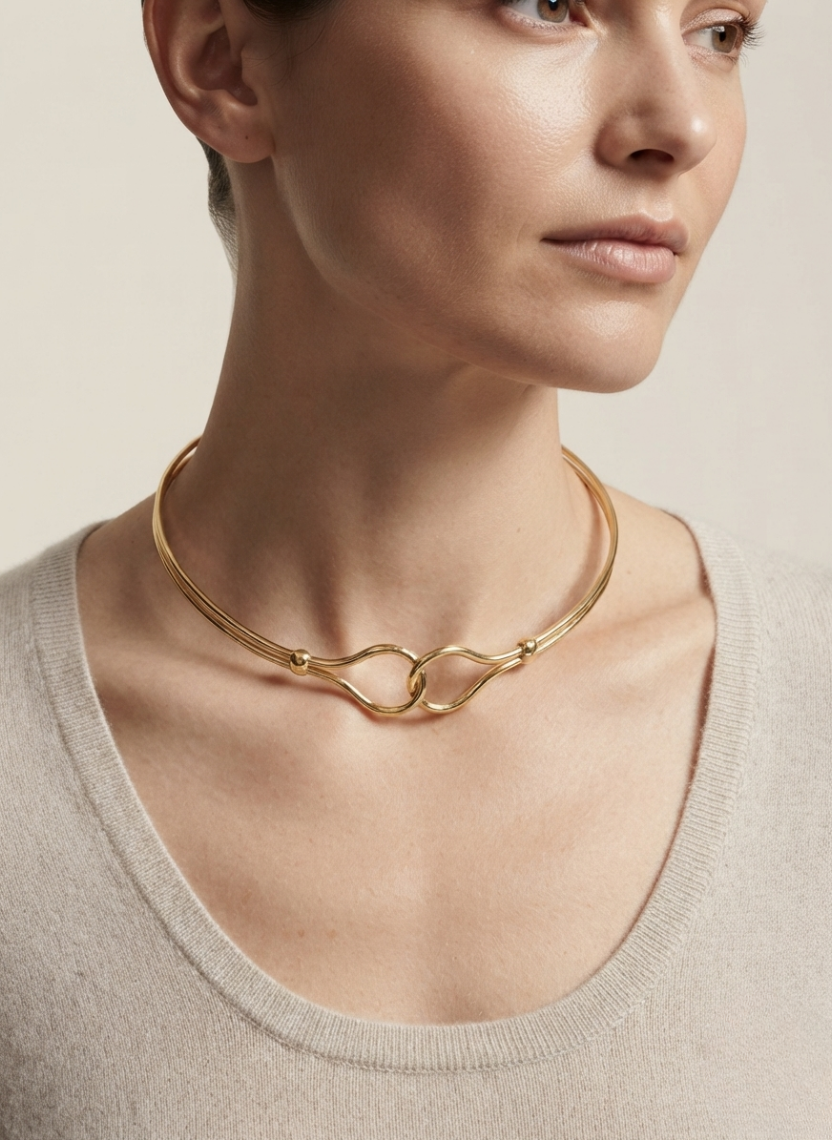 Gold Interlocking Choker Necklace