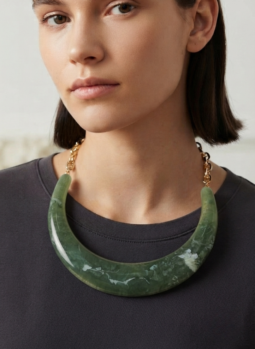 Green Marbled Collar Necklace