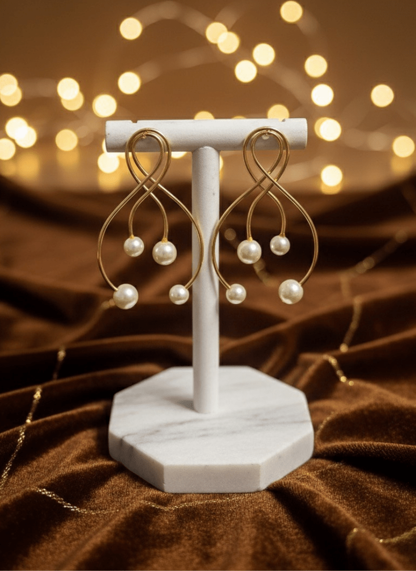 Avant Pearl Interlock Brass Earrings with Modern Loop Design - WEB-ER-3 - Luxeria