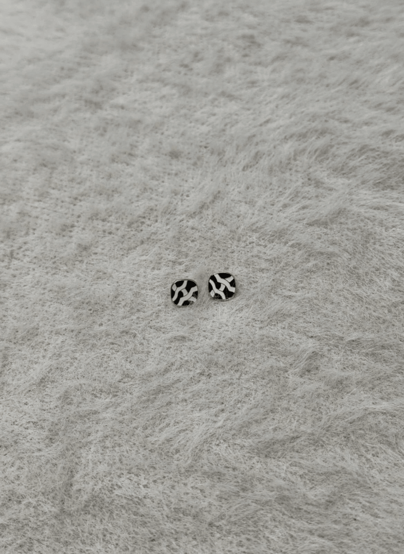 Chic Marble Stud Earrings - LAB-EAR-AA5 - Luxeria