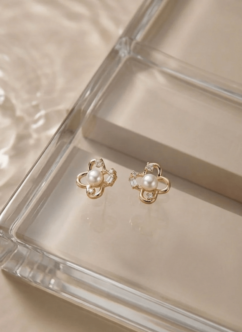 Daisy Pearl Stud Earrings - NAK-EAR-007 - Luxeria