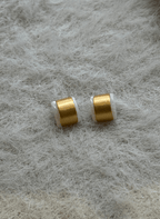 Elegant Curve Stud Earrings - EEM-EAR-006 - Luxeria