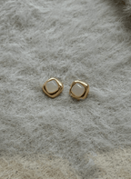 Elegant Pearl Stud Earrings - LUXEAR-AA20-2 - Luxeria