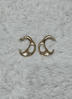 Golden Curve Earring - LUXEAR-AA66 - Luxeria