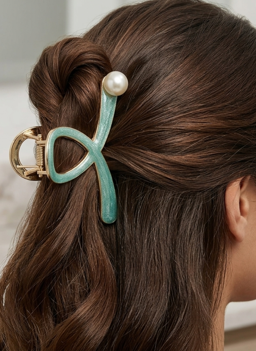 Pearl Green Claw Clip