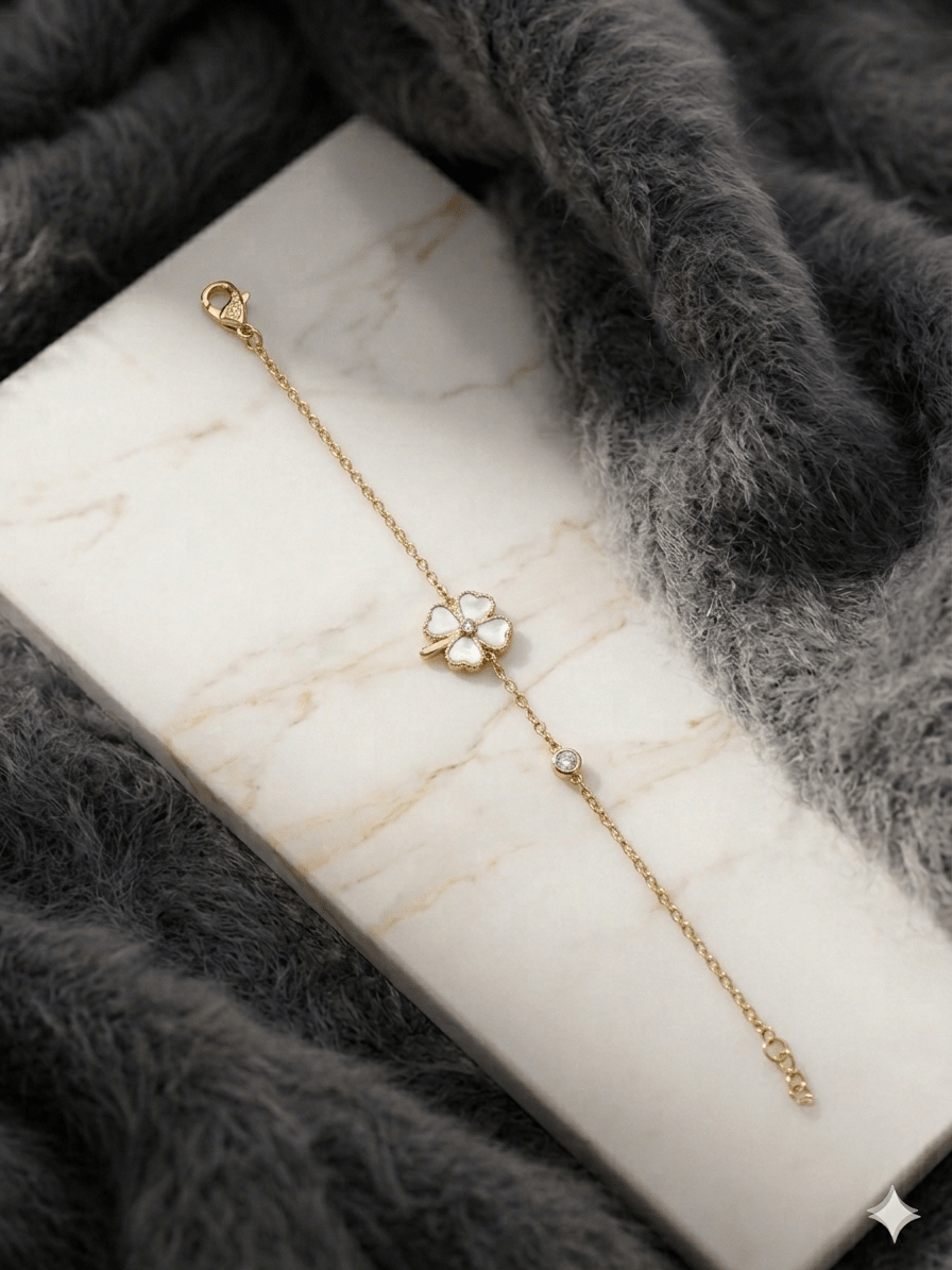 Lucky Clover Bracelet -  - Luxeria