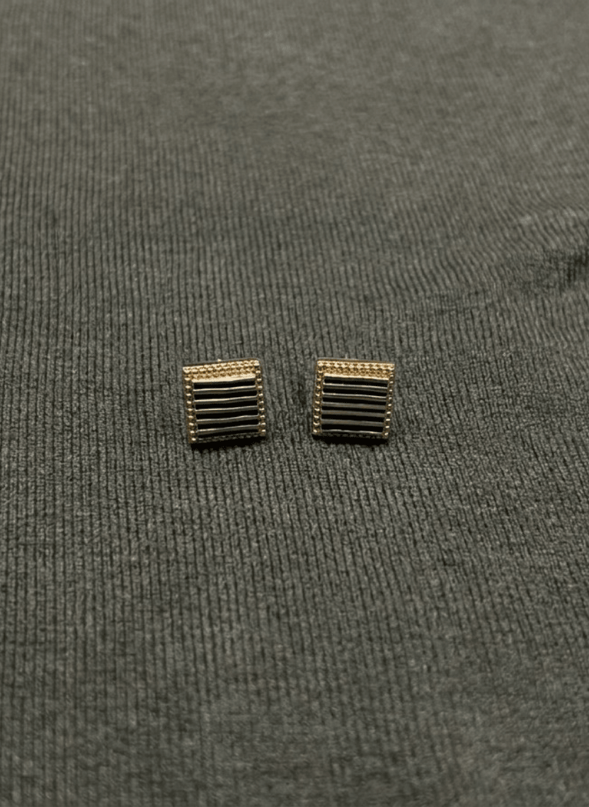 Minimal Square Stud Earring - LSTU-B2-000003 - Luxeria