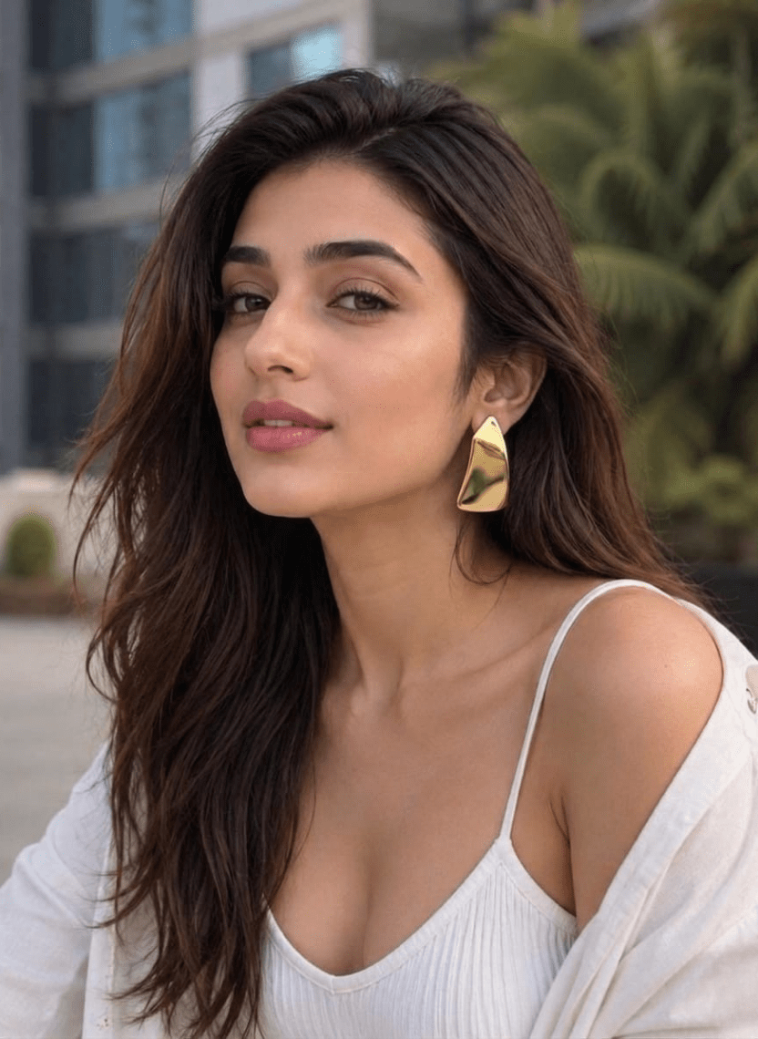 Modern Gold Earring - LUXEAR-AA61 - Luxeria