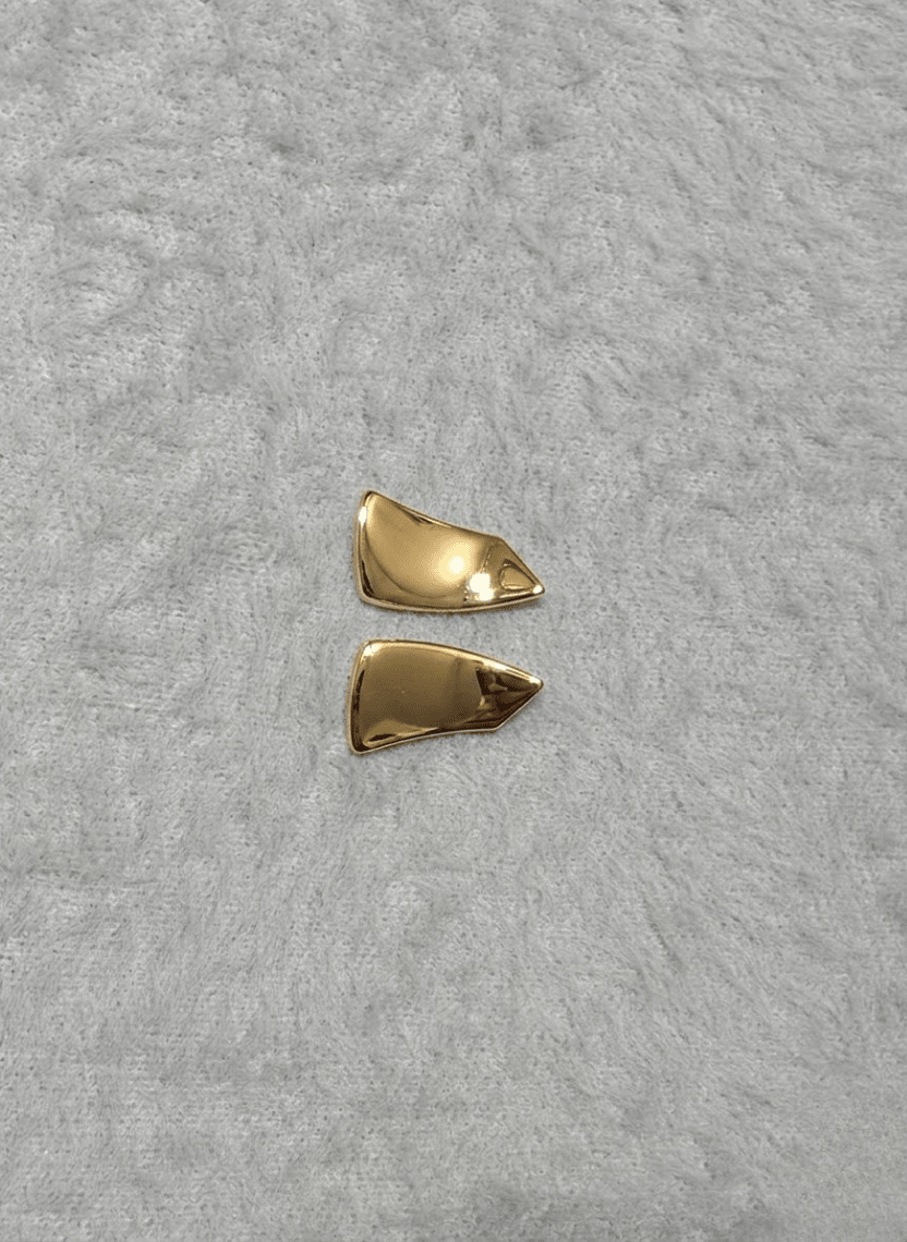 Modern Gold Earring - LUXEAR-AA61 - Luxeria