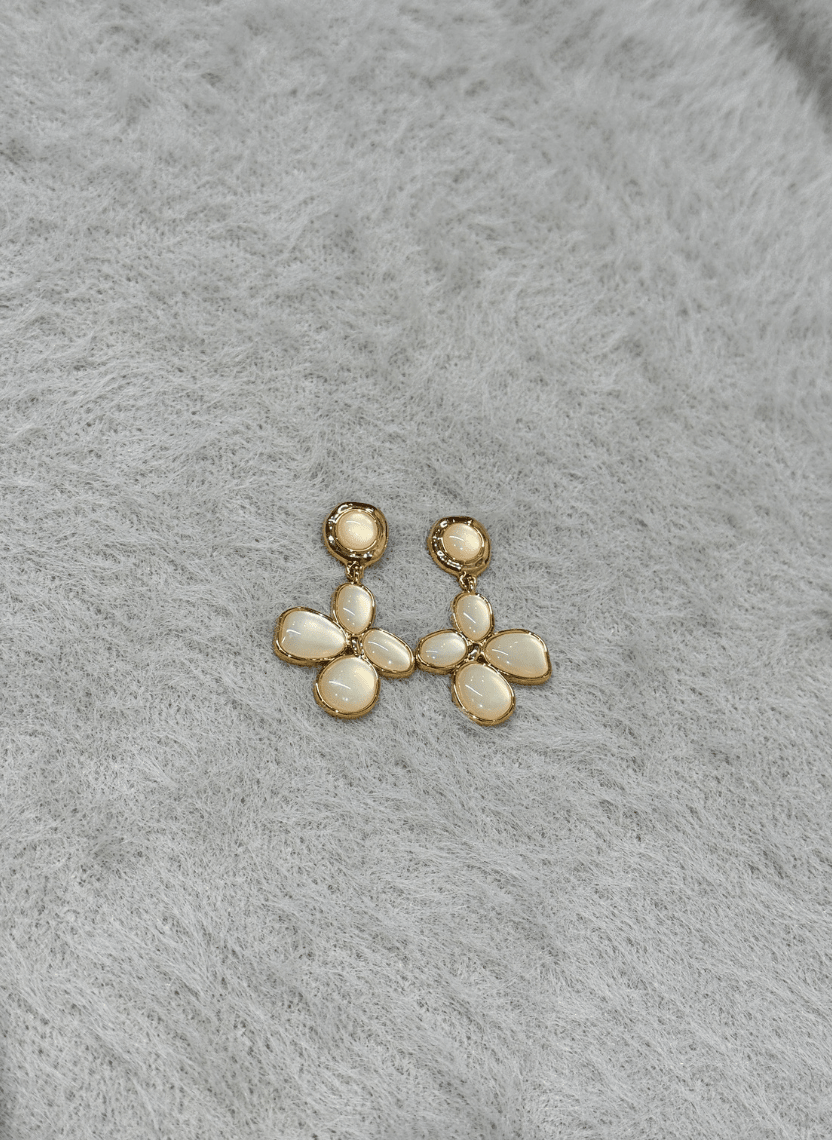 Moon Petal Earrings - LUXEAR-AA38 - Luxeria