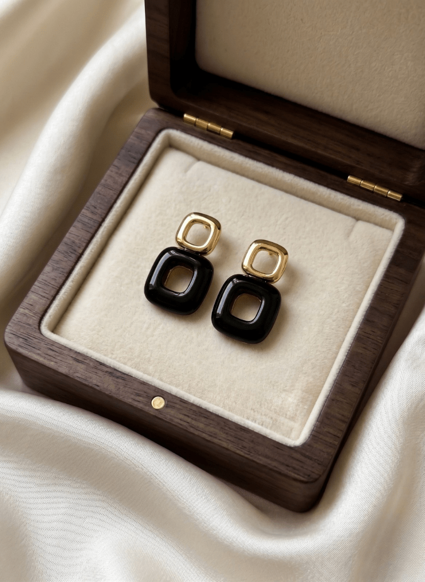 Noir Frame Earrings - NAK-EAR-001 - Luxeria