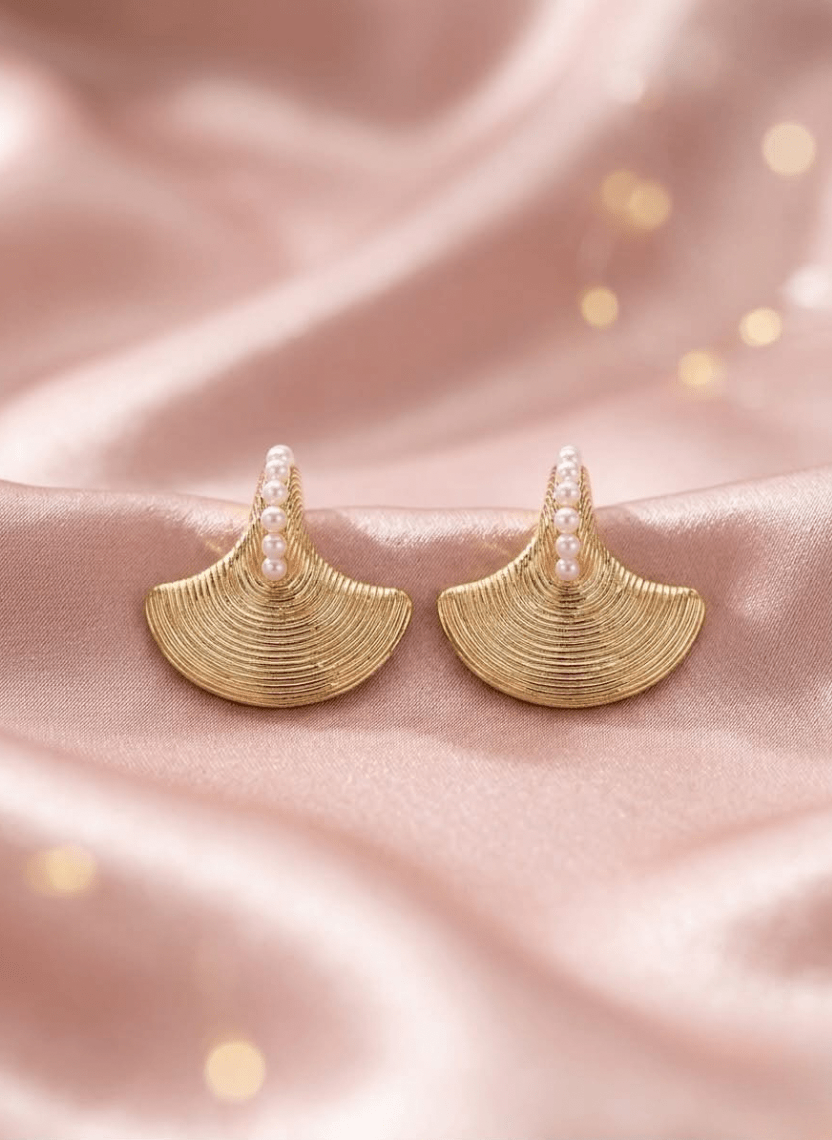Pearl Arc Stud Earrings - EWS-EAR-002 - Luxeria