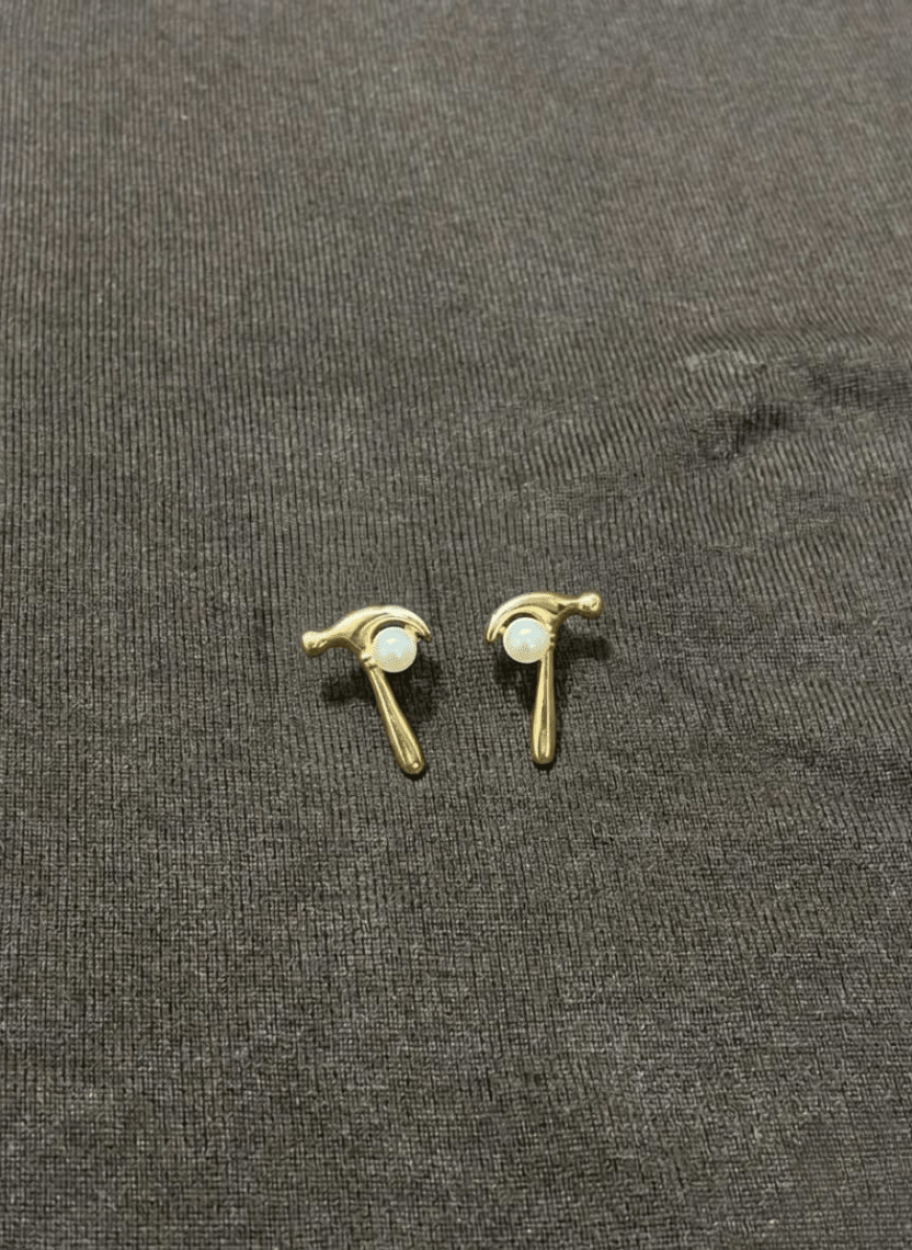 Pearl Twist Stud Earrings - LUXEAR-AA8-1 - Luxeria