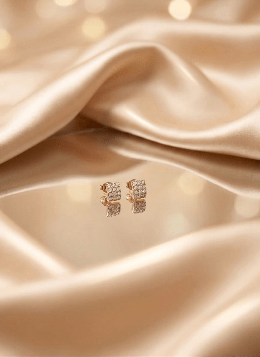 Tiny Spark Stud Earring - LUXEAR-AA1 - Luxeria