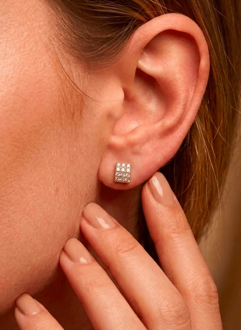 Tiny Spark Stud Earring - LUXEAR-AA1 - Luxeria