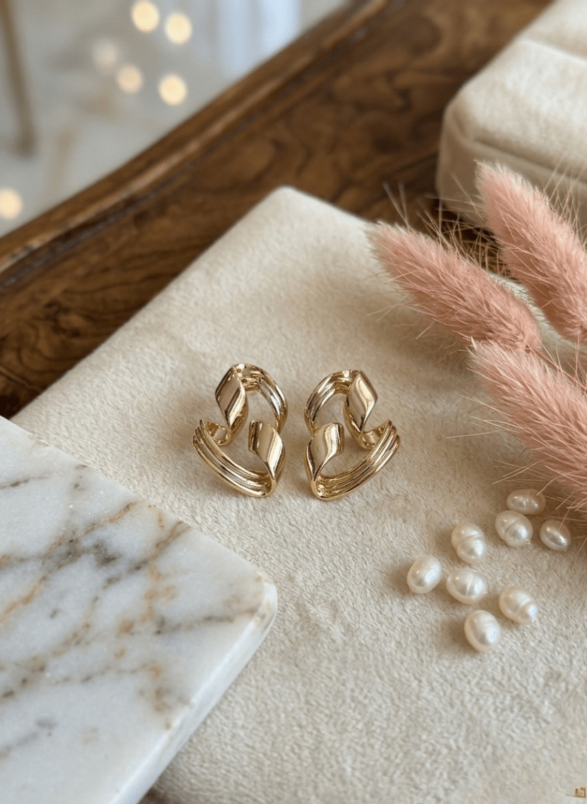 Twisted Leaf Earring - EEM-EAR-006 - Luxeria